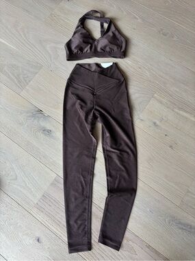 Aerie “Offline” Ribbed V-Waist Seamless Active Set in Chocolate Brown